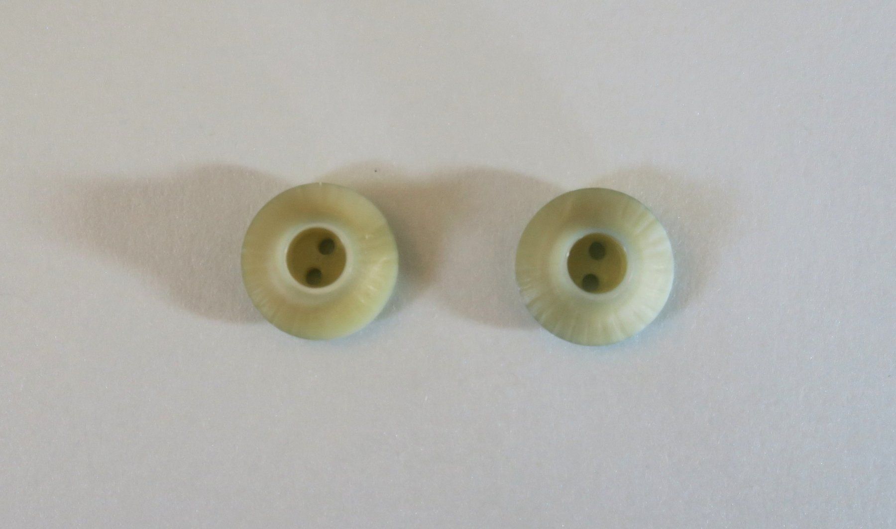 Bottoni: 2 Knöpfe, ø 17.6 mm – Usato da Brittnau venduto da marlenestone