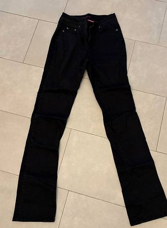 Jeans noir basic femme - comme neuf -taille 28/36 ( long )