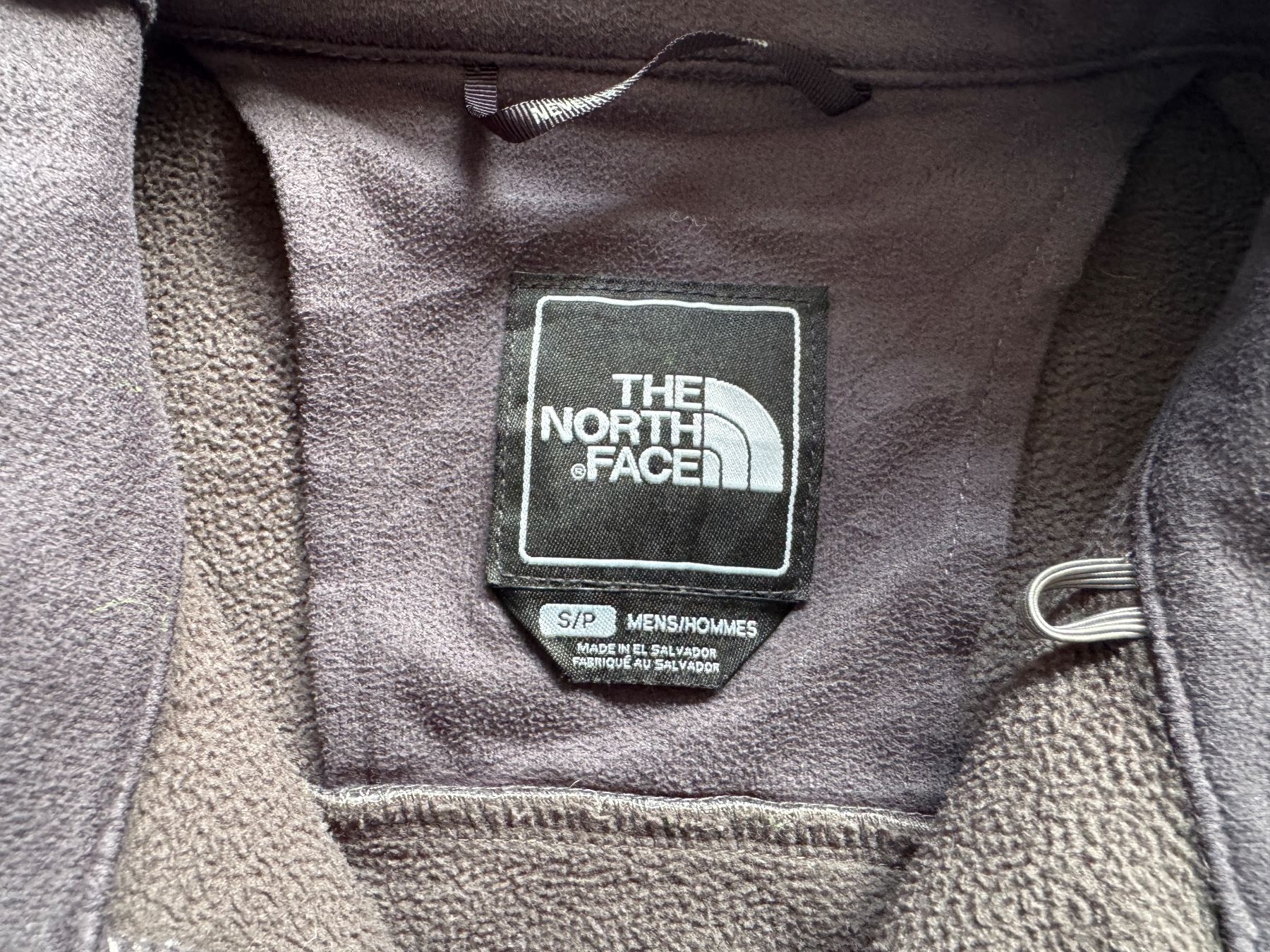 North Face Giacche: The North Face Tech Stretch Soft Shell MEN S WINDWALL – Nuovo (secondo la descrizione) da Neuchâtel venduto da _Easy_to_Find_ 2