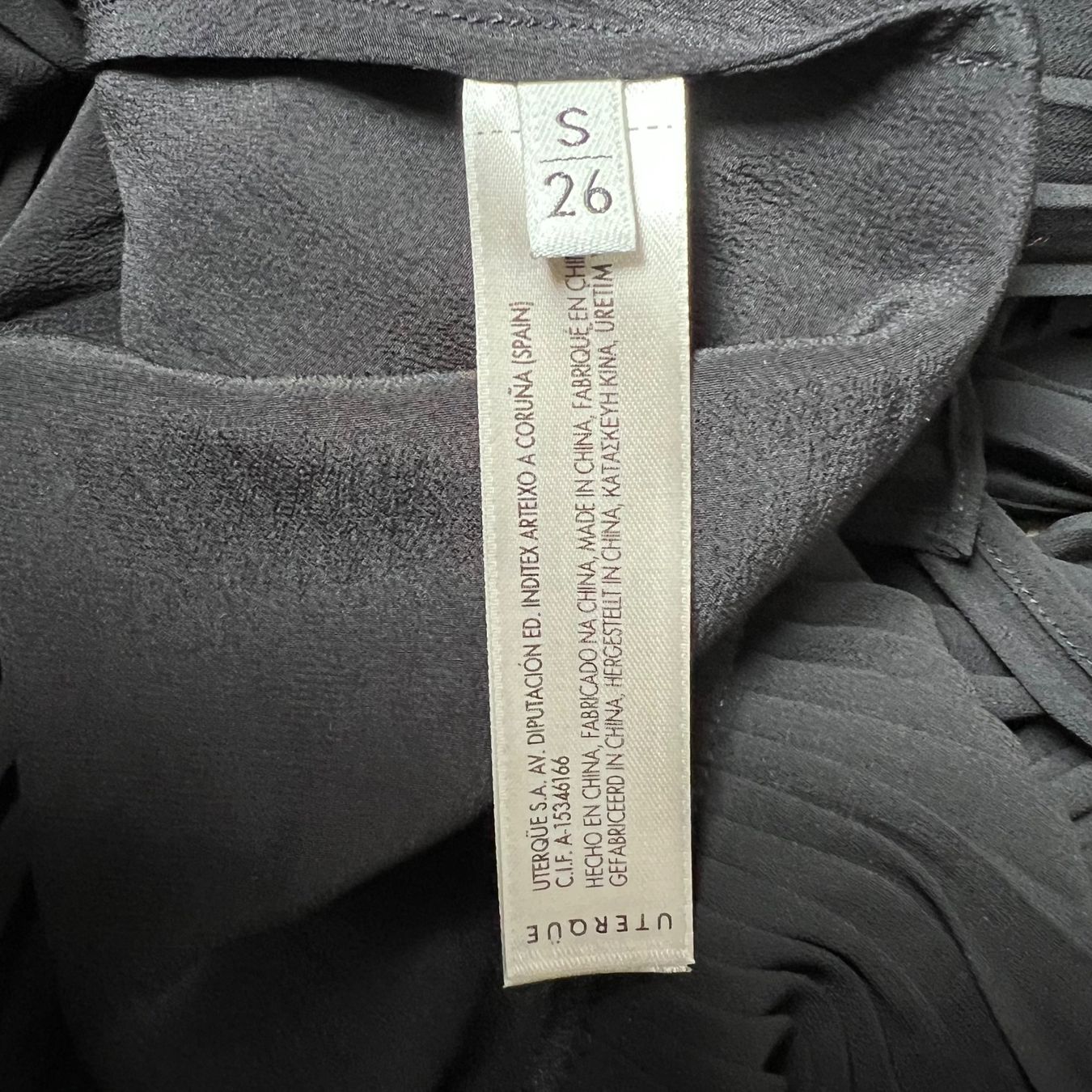 Vestiti: UTERQÜE Seidenkleid 🖤 – Usato da Zürich venduto da ClosetQueen 7