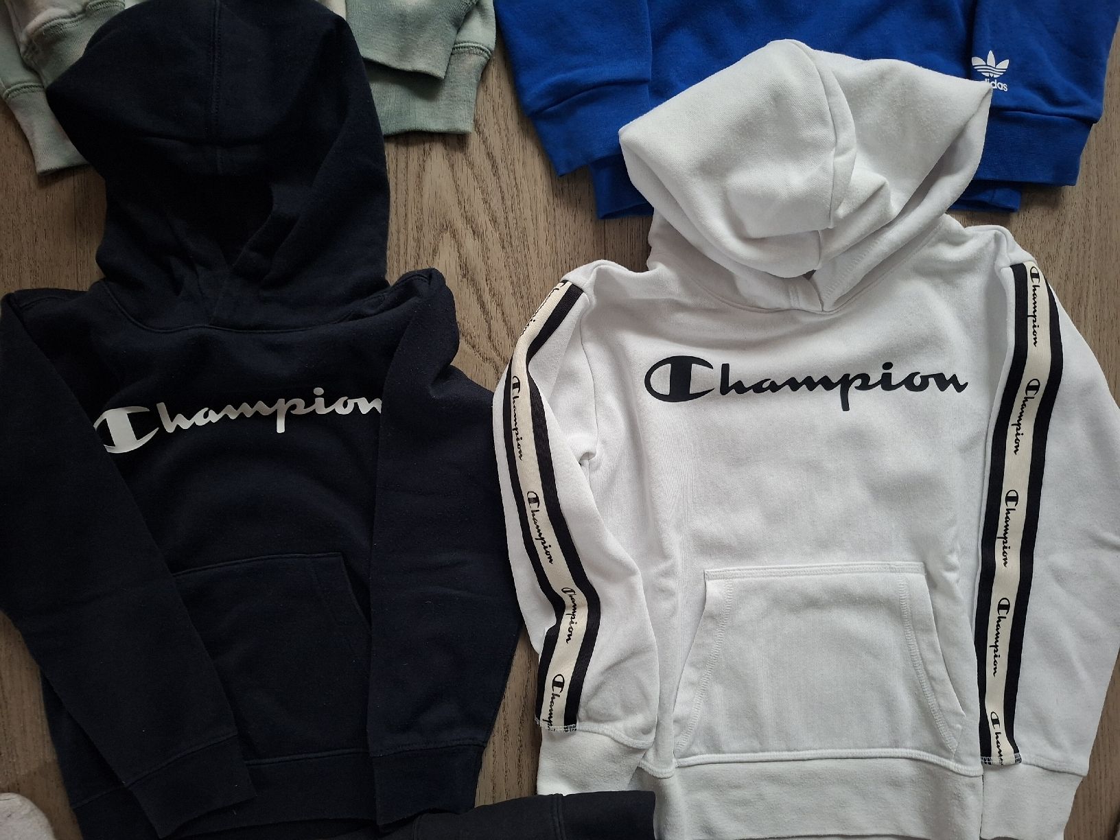 Kleiderpakete & -sets: lot de pull 5-6 ans  – Gebraucht aus Chavannes-de-Bogis von senator635 3