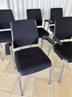 Giroflex Sitzungszstuhl mit Armlehne, stapelbar. Bürostuhl