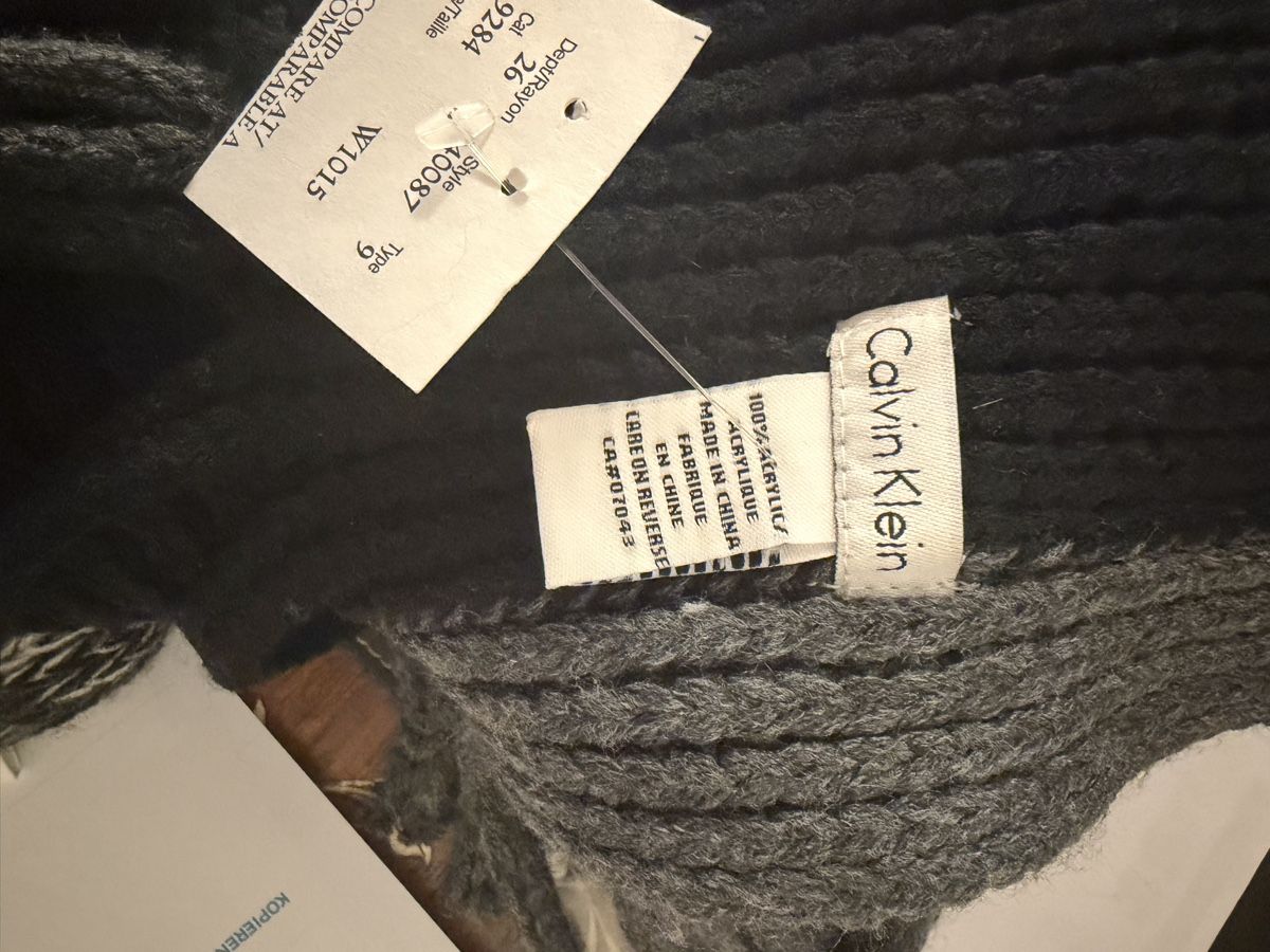 Calvin Klein Foulard & Sciarpe: Calvin Klein Strickschal, neu mit Etikett, NP 55- – Nuovo (secondo la descrizione) da Bern venduto da Golem3 4