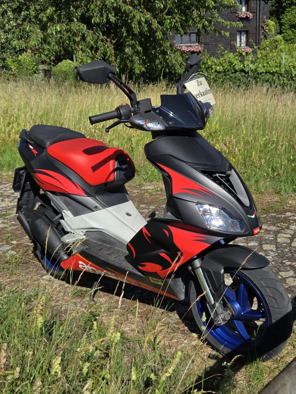 Aprilia Scooters: Aprilia SR 50 – Gebraucht aus Baar von mau010