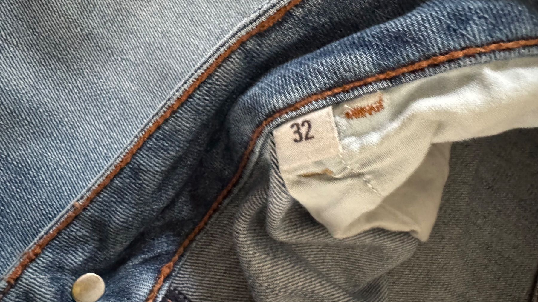 Esprit Jeans: Esprit Damen Caprijeans in Gr 32 – Usato da Riehen venduto da To120 8