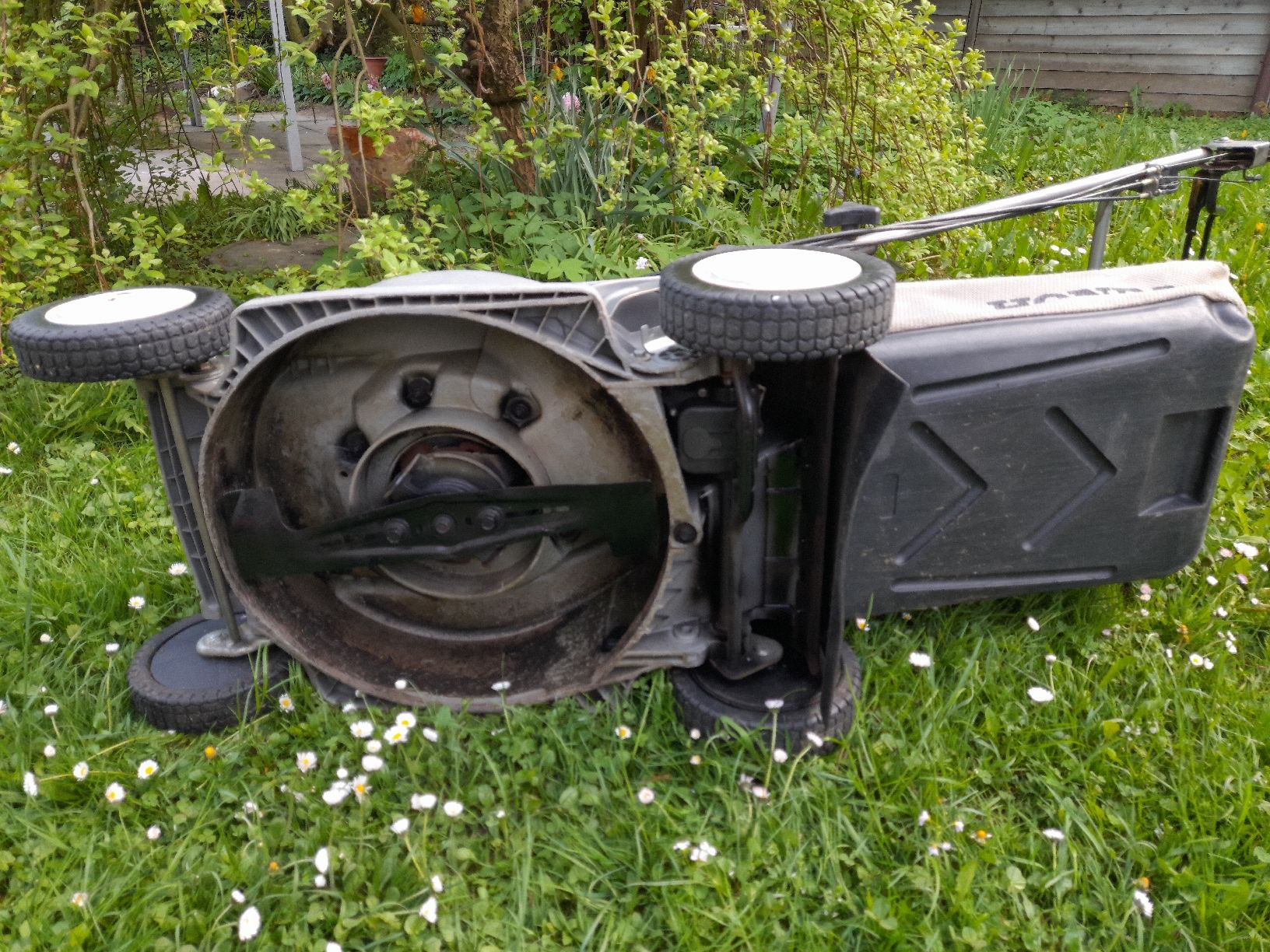 Honda Rasenmäher: HONDA Rasenmäher HRB423 – Gebraucht aus Oberburg von K_4 8
