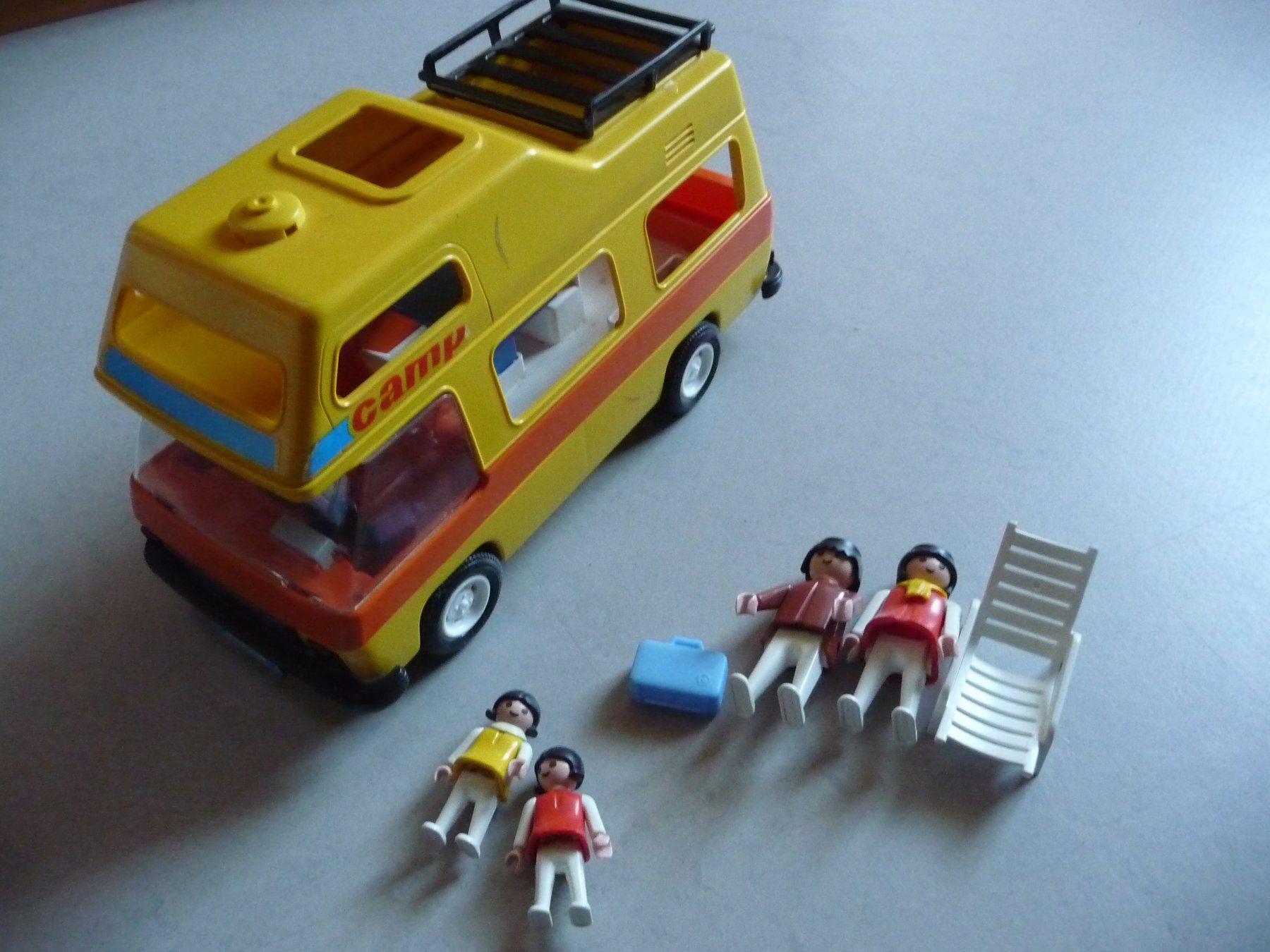 Playmobil Spielzeuge: Playmobil Camper 1977 Geobra – Gebraucht aus Kirchberg BE von lavendel02 5