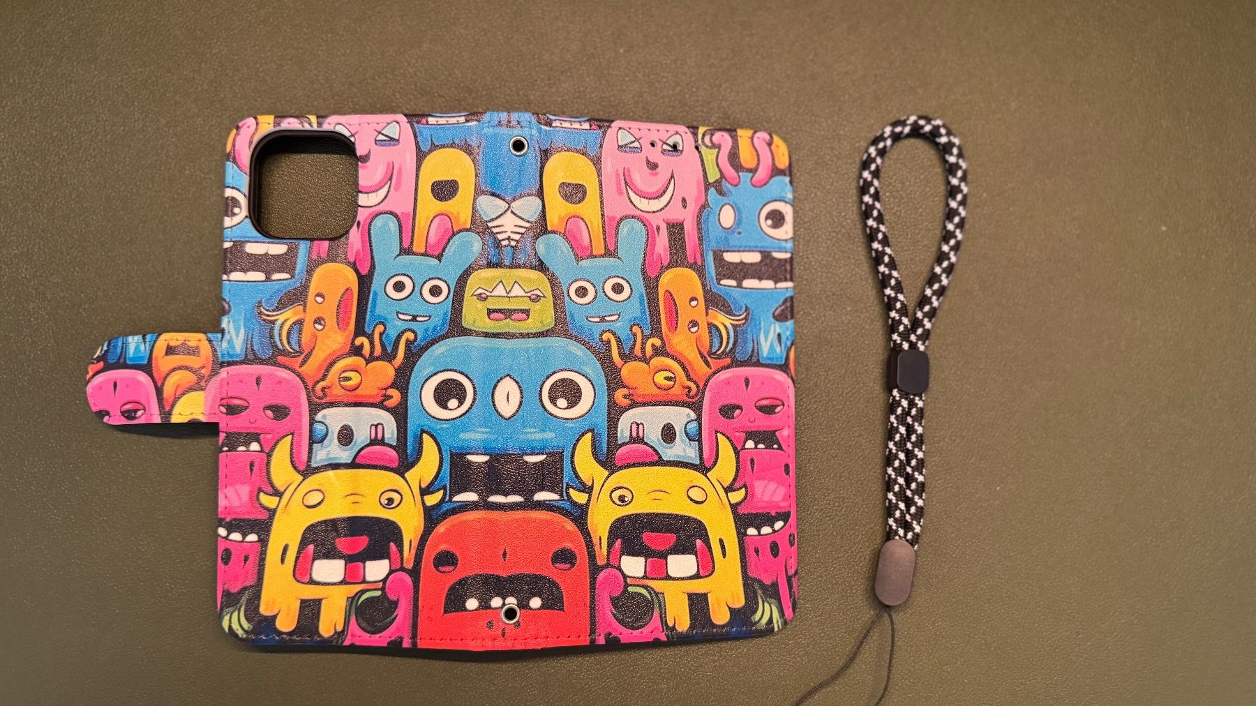 Apple Cover & Protezioni schermo: iPhone 13 - Handyhülle Flip Case - neu – Usato da Regensdorf venduto da Ragi_Offers 2