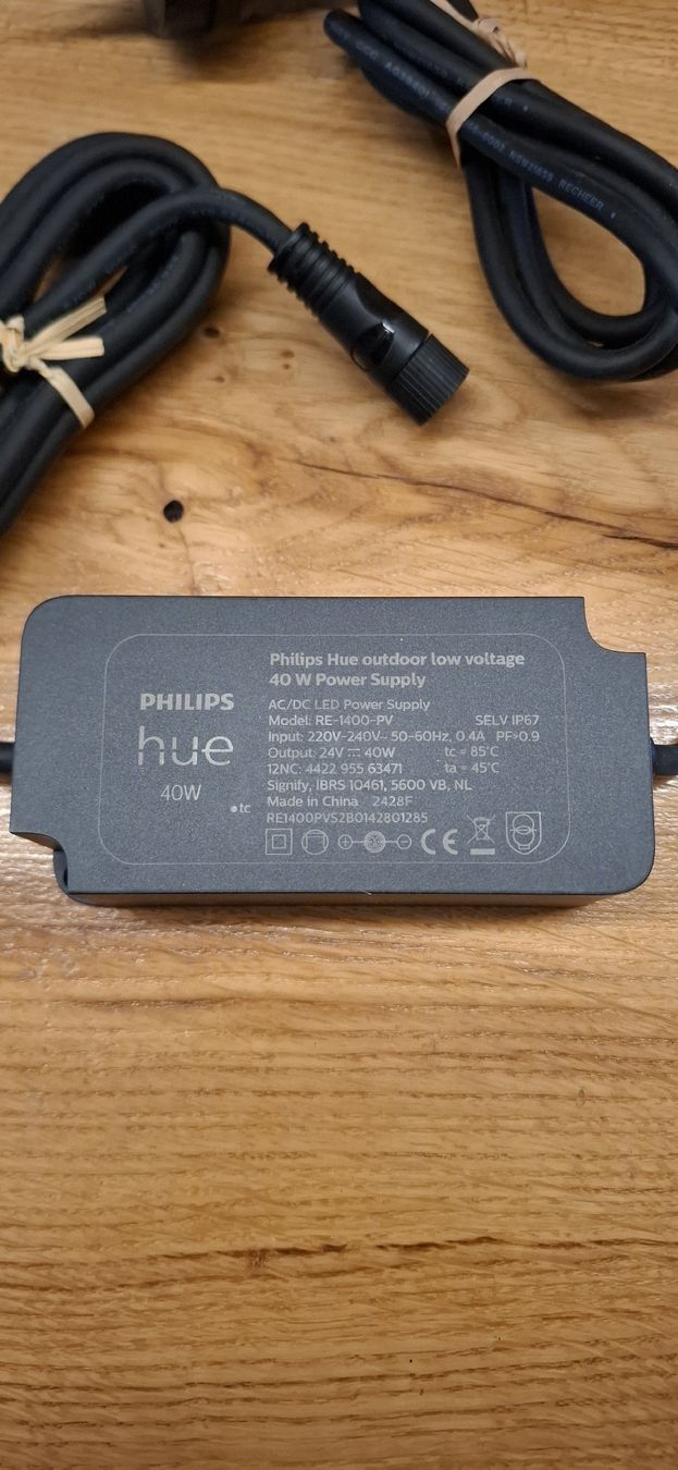 Philips Lampade: Philips Hue Trafo Outdoor 40W - Neu – Nuovo (secondo la descrizione) da Guntershausen venduto da Jtattoo 1