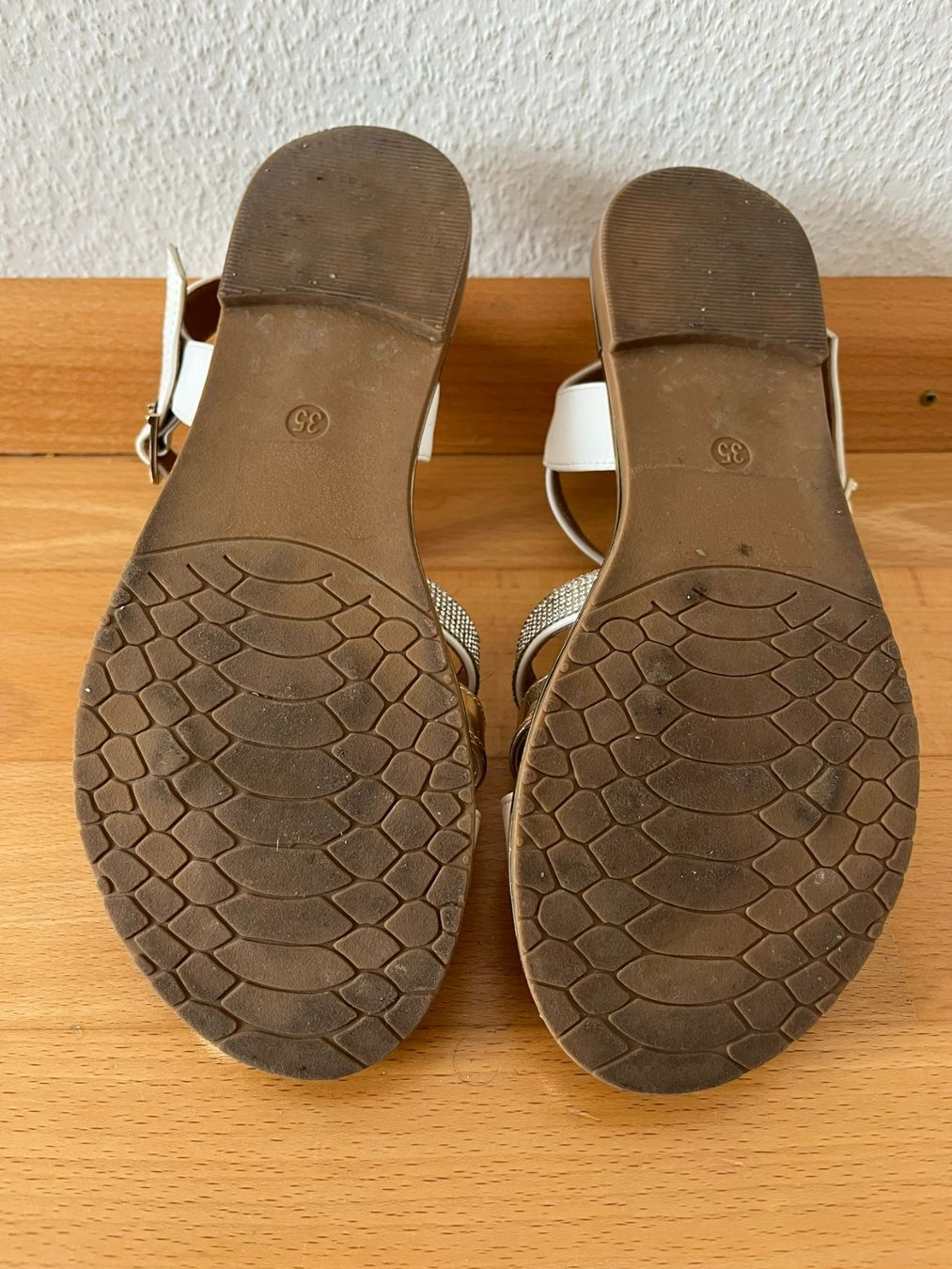 Tommy Hilfiger Scarpe per ragazze: Sandalen Mädchen Tommy Hilfiger Gr. 35 – Usato da Muttenz venduto da Juvenile33 3