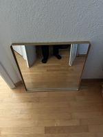 Wandspiegel quadratisch goldfarbener Rahmen guter Zustand