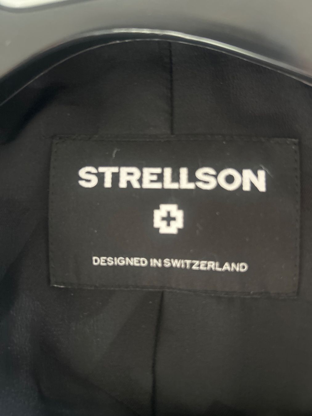 Strellson Jacken: Veste Strellson carreaux gris taille 52 slim fit – Gebraucht aus St-Aubin-Sauges von vildfr 3