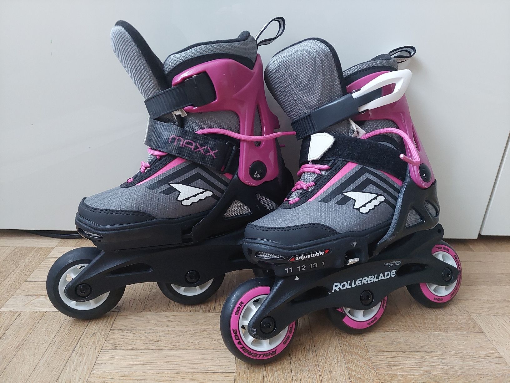 Pattini in linea & Pattini a rotelle: Rollerblade Maxx Inline Skates, Grösse 28-32 – Usato da Flims Dorf venduto da Truemorish