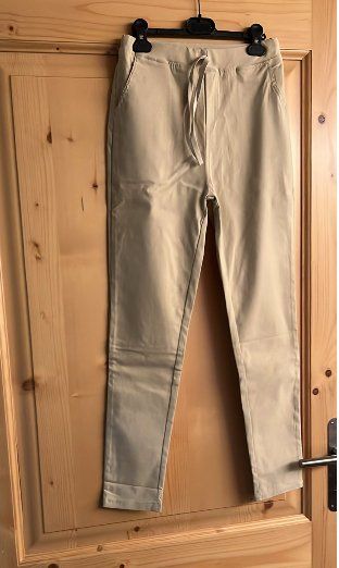 Pantaloni: NEUE moderne hellbeige Hose Gr. S - 226363 – Nuovo (secondo la descrizione) da Küssnacht am Rigi venduto da Good4Deckeli 3