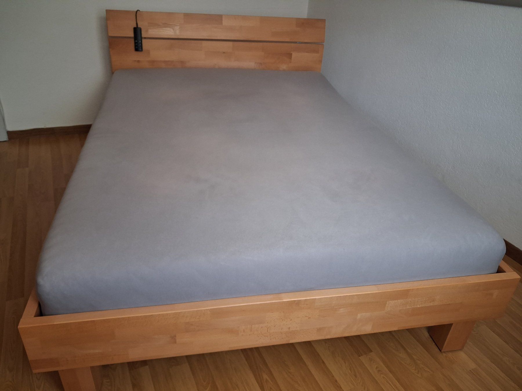 Letti: Bett Elektrisch verstellbar gebraucht – Usato da Latterbach venduto da Nestu 3