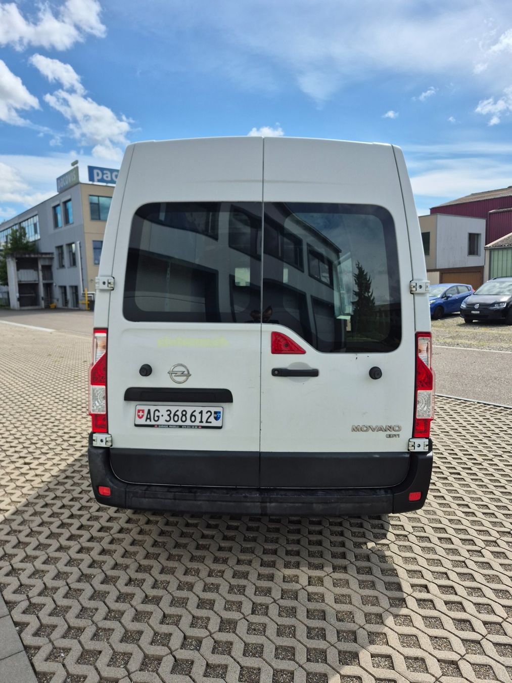 Opel Veicoli commerciali: Opel Movano 2,3l L2H2 – Usato da Künten venduto da 1down5up 2