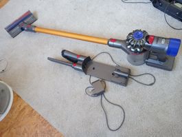Handstaubsauger Dyson V8