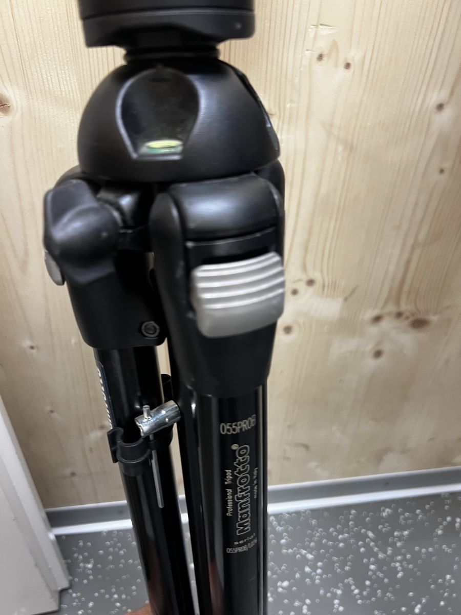 Manfrotto Altro in Decorazioni & Accessori: Manfrotto Stativ Set: 055PROB, 685B, 561B, 004B - Top! – Usato da Winterthur venduto da gue_yf9d 3