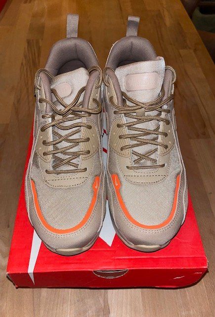 Nike Herrenschuhe: Nike Air Max 90 Surplus Gore Tex Desert Camo – Neu und originalverpackt aus Flawil von bridge28