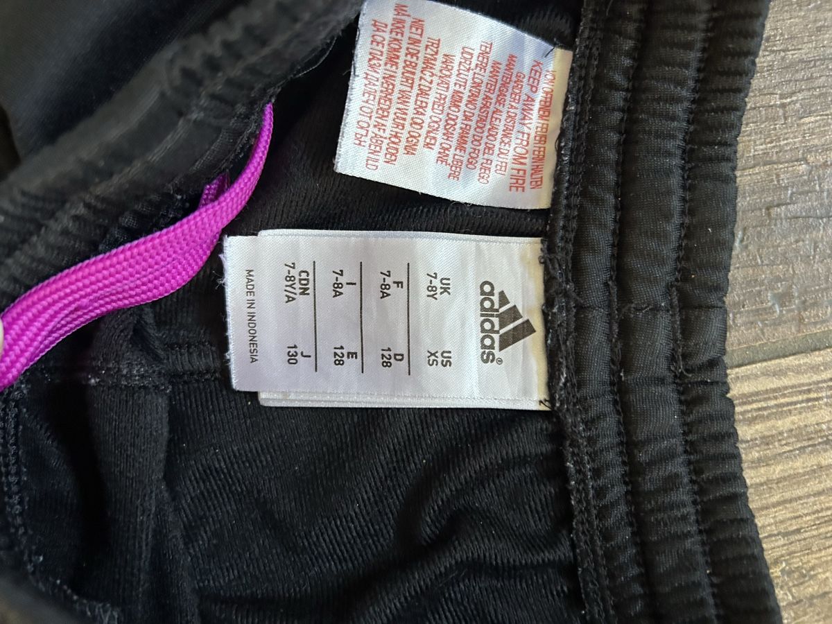 Adidas Pantalons: Trainerhosen – D'occasion à Herznach par lu1eg 2