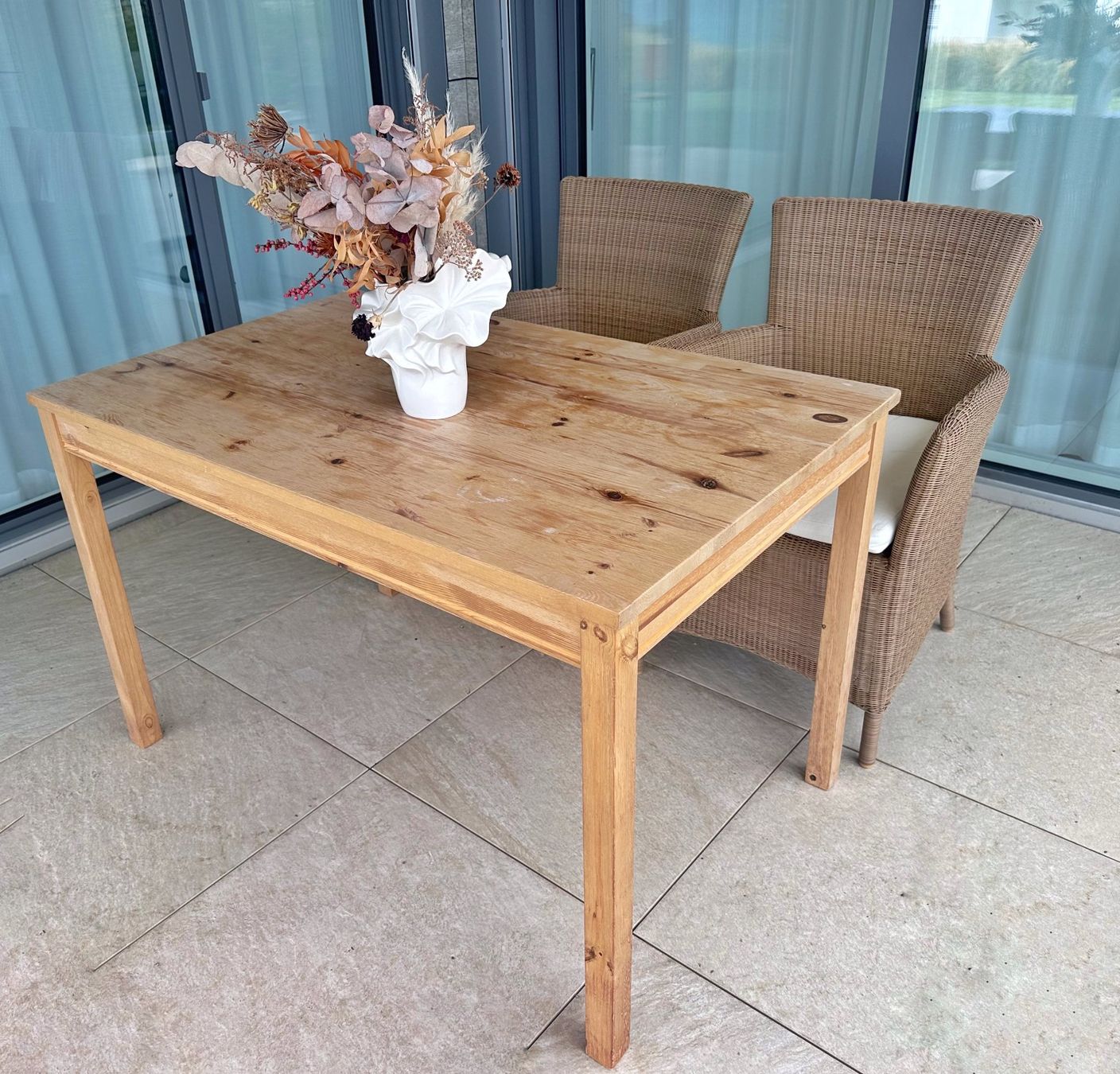 Tischset: Wooden Table and Armchair Set – Gebraucht aus Thalwil von nak0nakatz 1