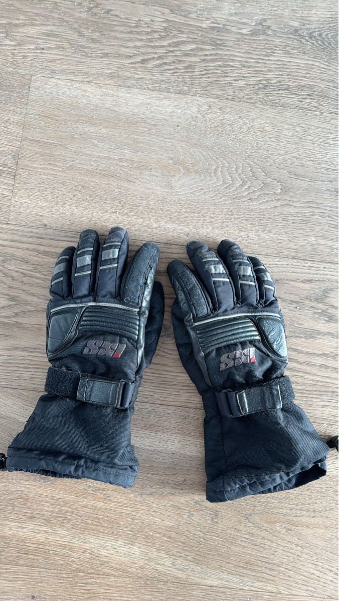 IXS Handschuhe & Handstulpen: IXS Motorradhandschuhe Grösse XS Gebraucht – Gebraucht aus Hildisrieden von inpuls59