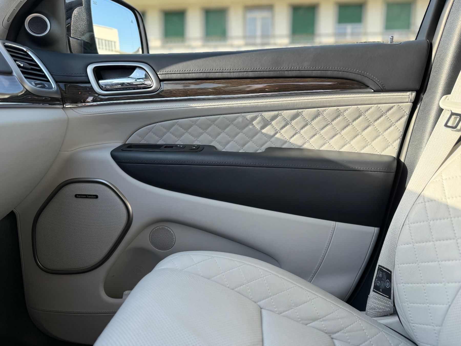 Jeep Automobili: Jeep Grand Cherockee 3.0 SUMMIT – Usato da Zürich venduto da kre_nb8h 4