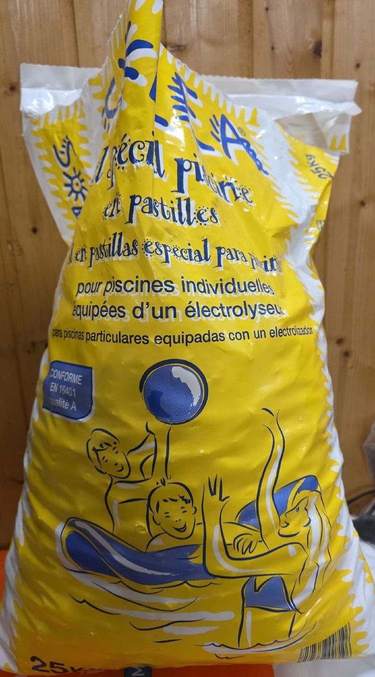 Piscine: Salztabletten Pool 25 kg fast voll – Nuovo (secondo la descrizione) da Basel venduto da Speedyspeed