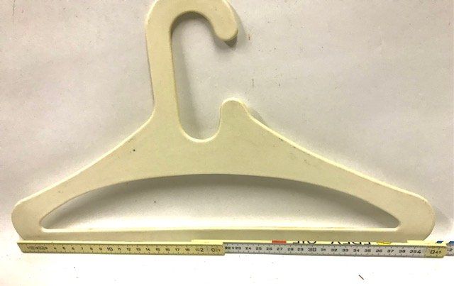 Appendiabiti: 1 Kleiderbügel 70er weiss – Usato da Zürich venduto da gigimai67 1