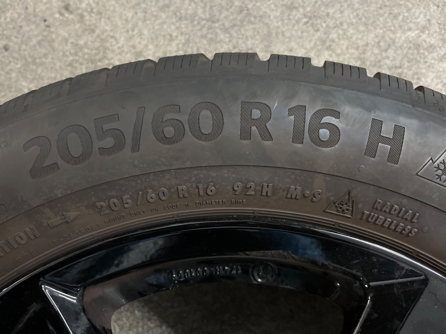Pneus & Roues: 16 Zoll Winterräder – D'occasion à Langenthal par garagegautschiag 2