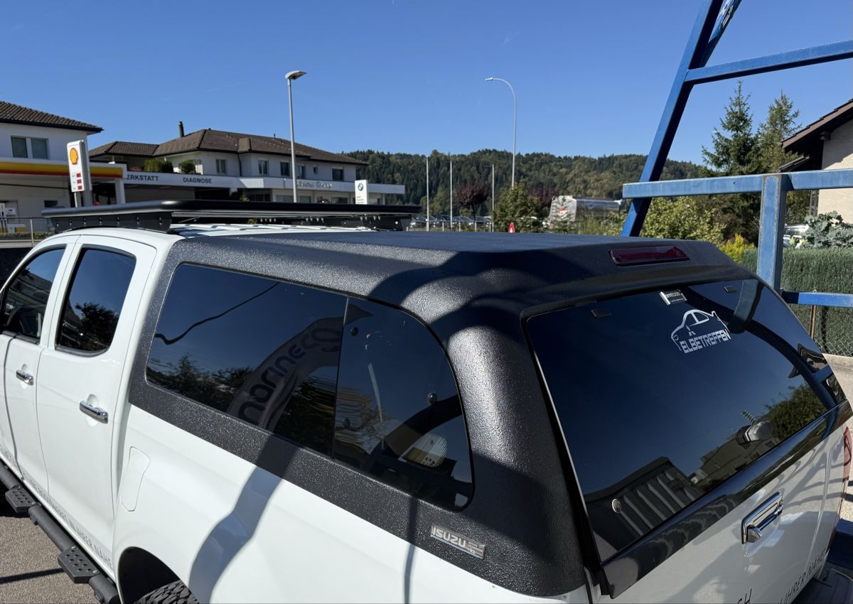 Toutes les pièces détachées: Isuzu D- Max Hardtop – D'occasion à Uffikon par Ruix886 1