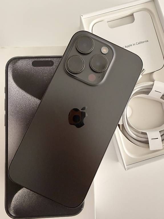 Telefoni cellulari / Smartphones: Apple IPhone 15 Pro 128Gb - Perfetto Stato – Usato da Davesco-Soragno venduto da AGiaretti 1
