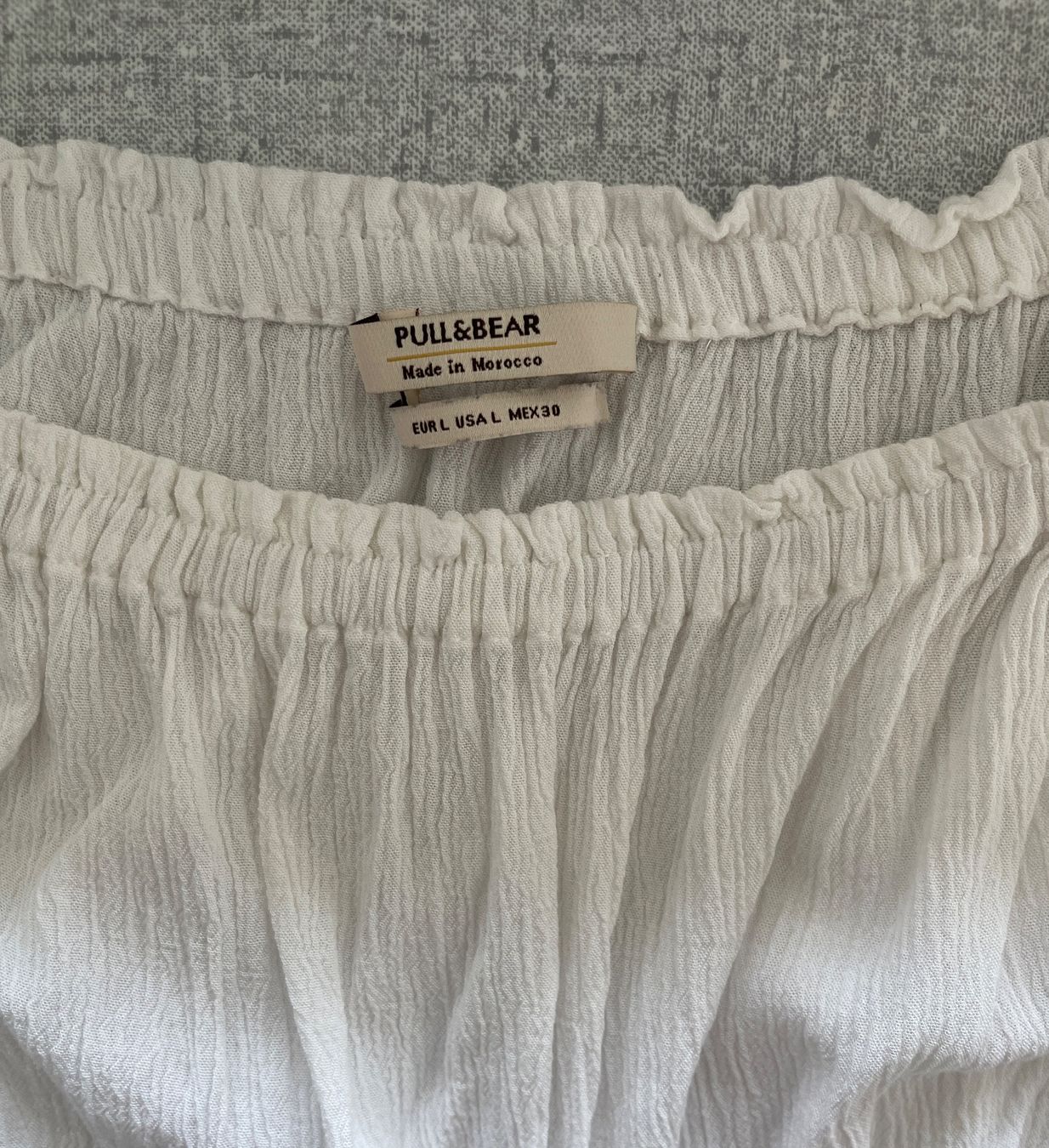 Pull&Bear Top: Crop top von Pull&Bear – Nuovo (secondo la descrizione) da Rapperswil SG venduto da Letas_closet 4