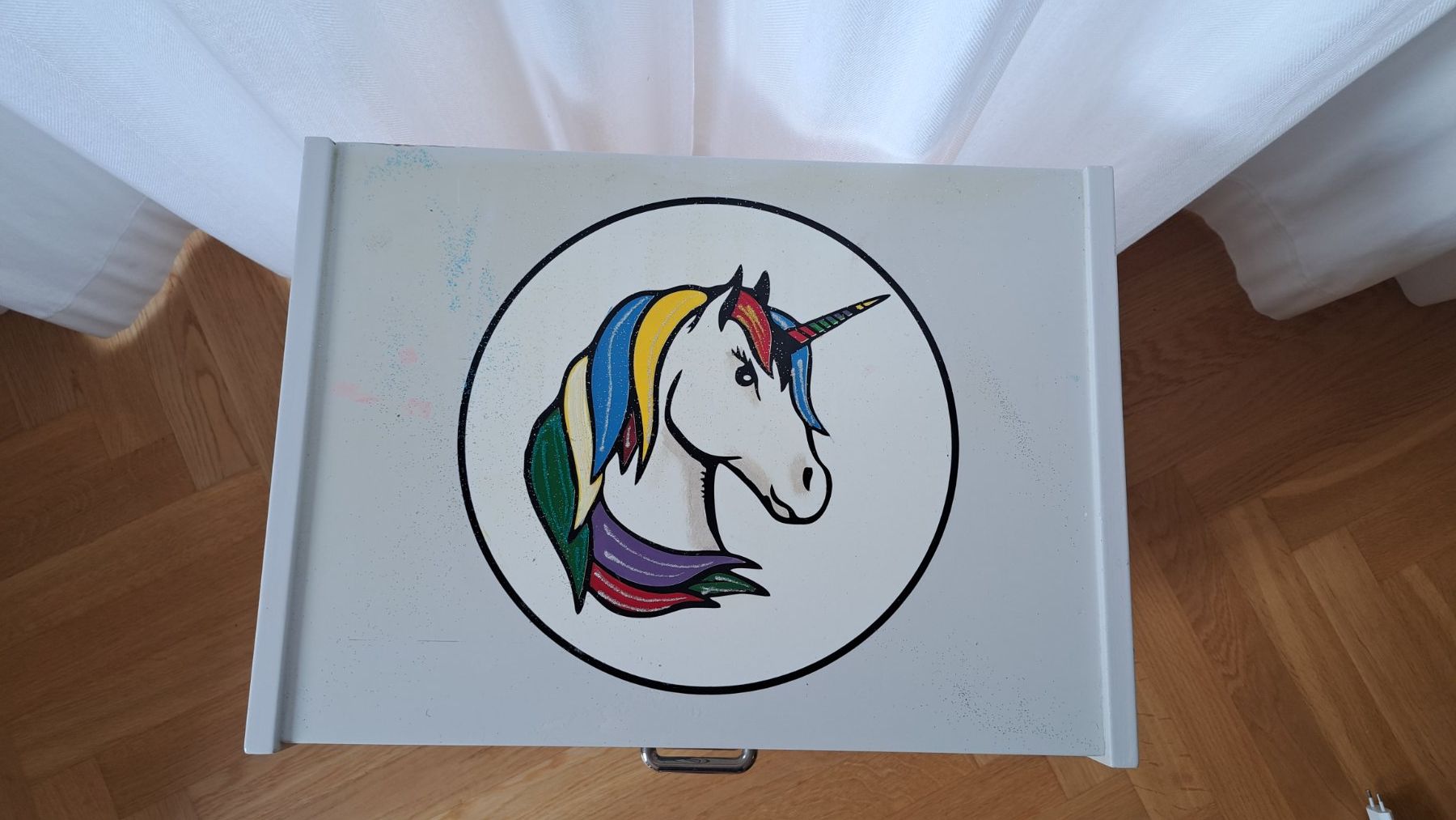 Nachttische: Nachttisch Kindermöbel Einhorn weiss mit Schublade – Gebraucht aus Aesch BL von ann_9t8x 1