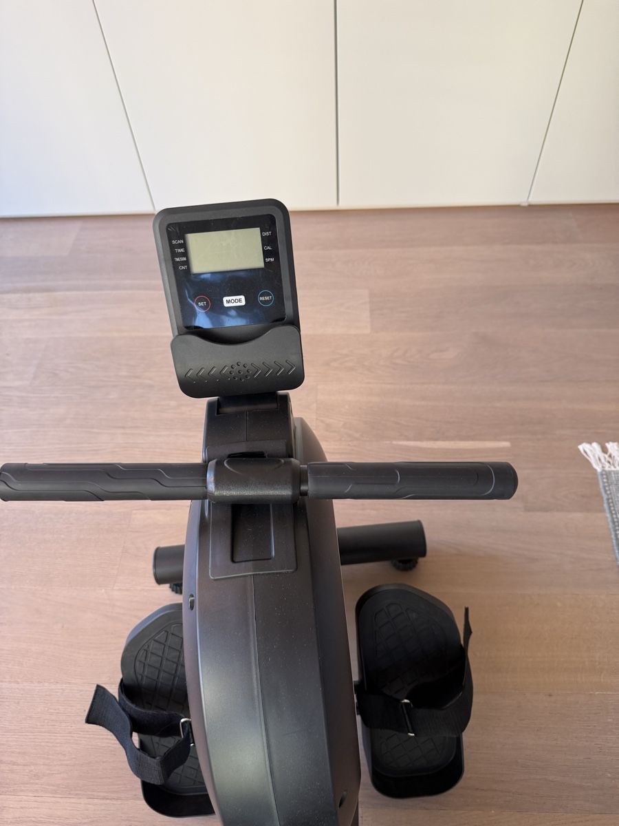 Hometrainer: Rudergerät – Gebraucht aus Zürich von pesawat 1