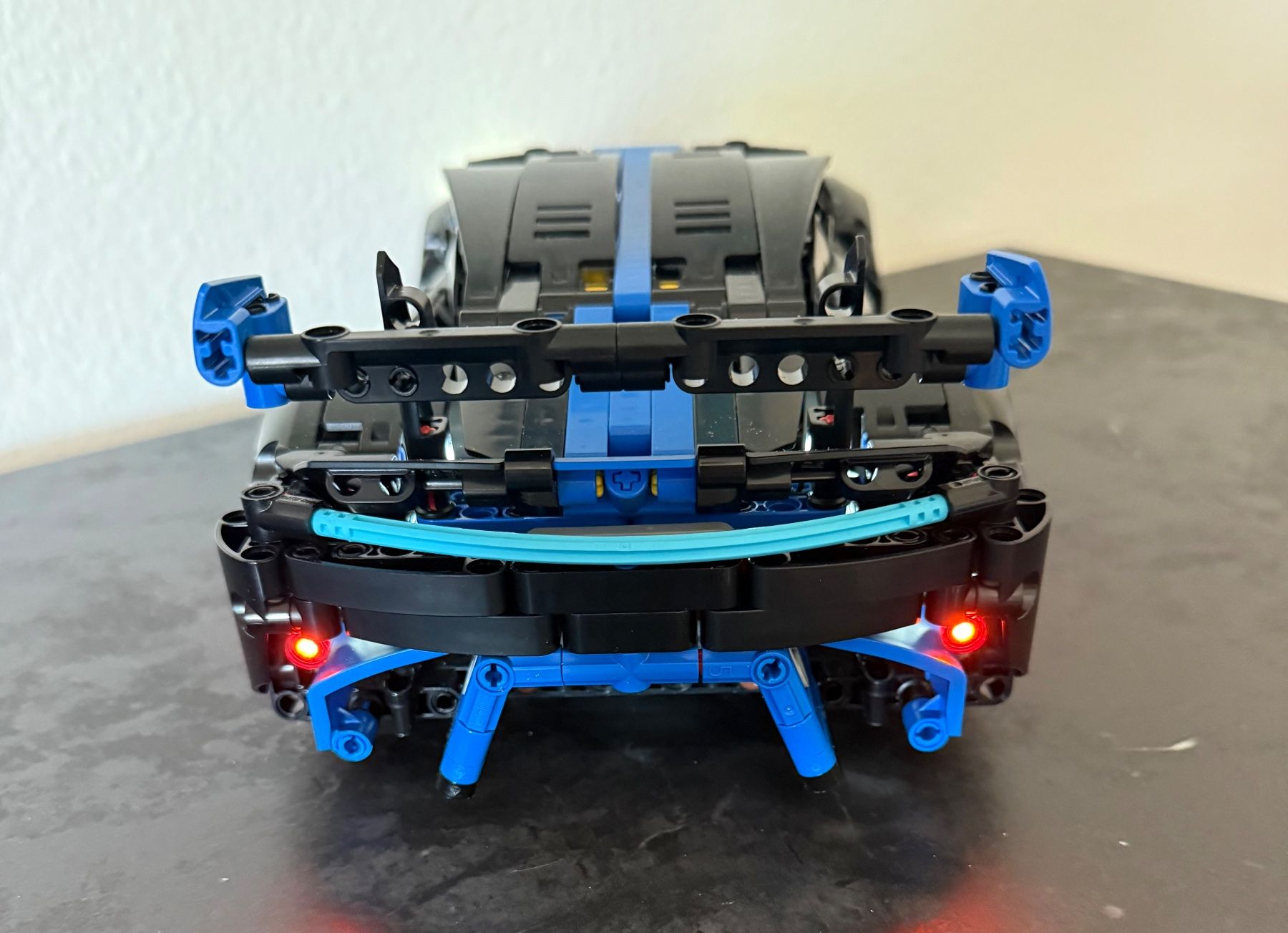 Lego Jeux de construction: LEGO Technic 42176 Porsche GT4 e-Performance OVP – D'occasion à Wetzikon ZH par jen_62zf 4