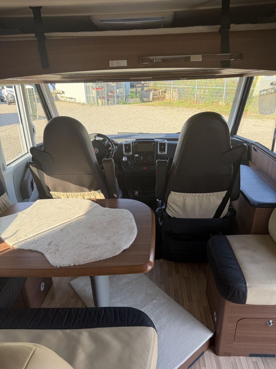 LMC Camping Fahrzeuge: LMC 1 730 G Explorer COMFORTLINE – Gebraucht aus Riehen von jbi_cms2 6