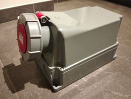 Wandsteckdose 63 Ampere
