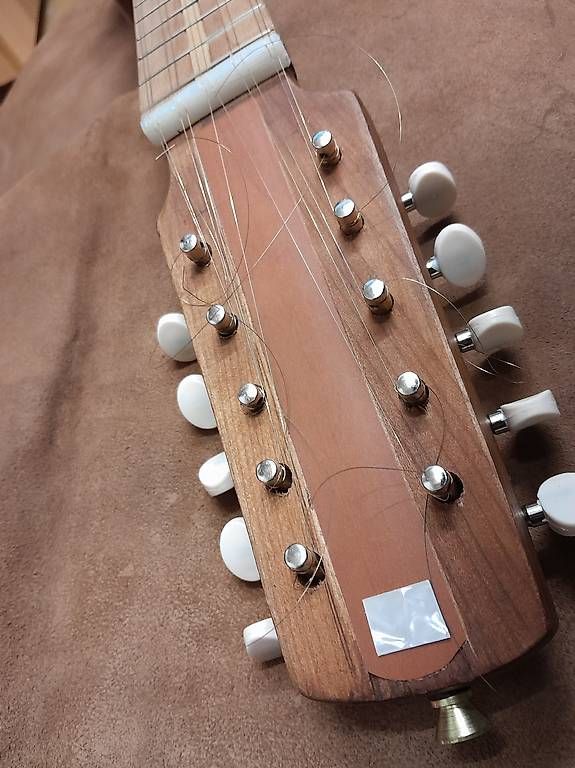 Instruments de musique: Charango cordes metal jack – D'occasion à Lausanne par EdwinBOSU 1