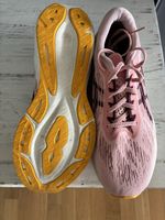 Asics Novablast 3, Grösse 42,5, Top Zustand, Damen