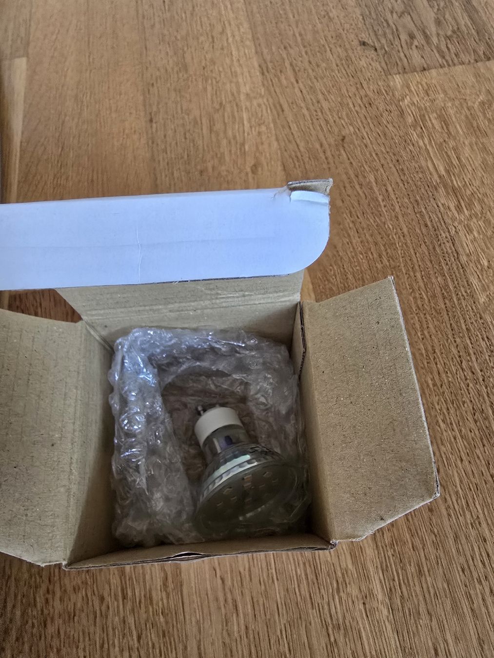 Lustres & lampes de plafonds: Deckenleuchte mit 6 Spots Metall neuwertig – D'occasion à Remigen par pinussoap 1