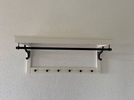 IKEA Garderobe weiss/schwarz mit Kleiderstange und Ablage