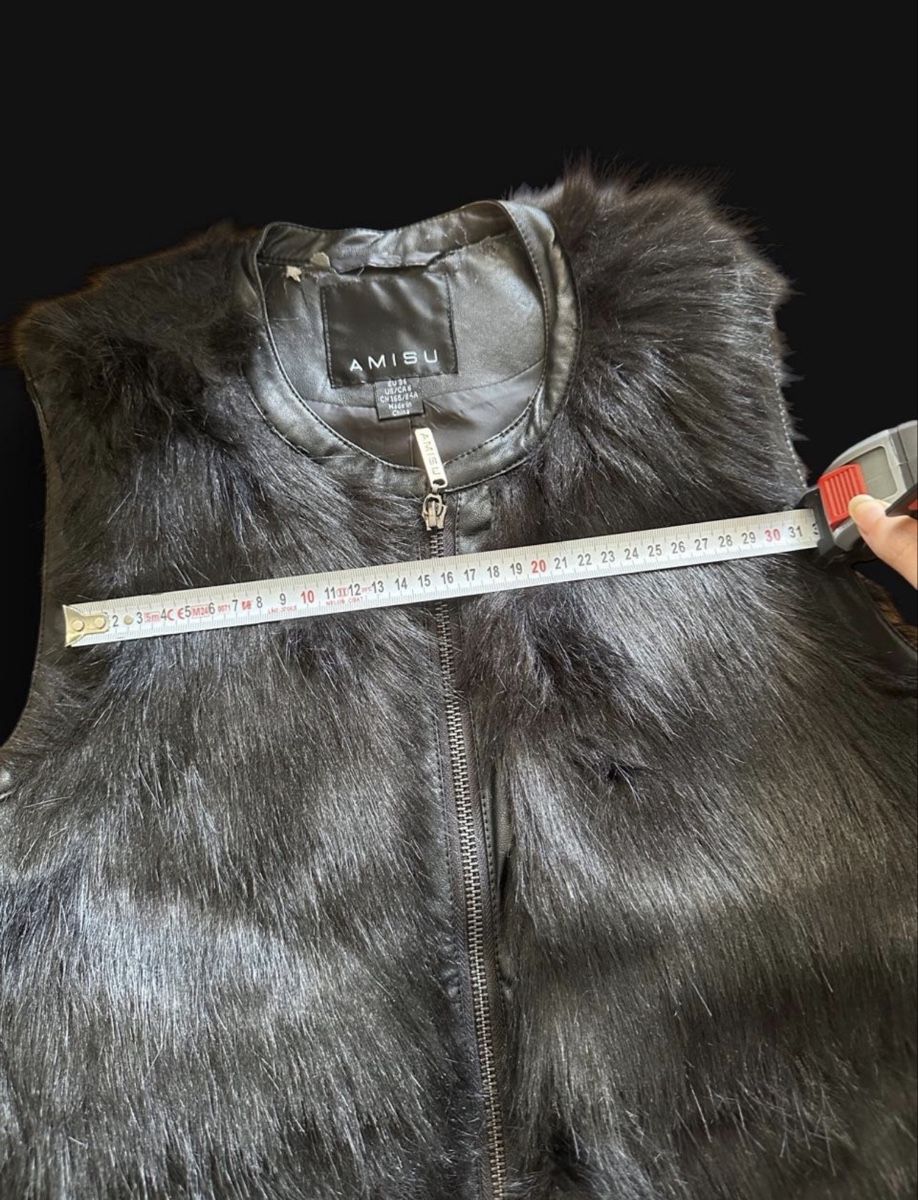 Gilet & Giacche: Amisu Kunstfell Weste schwarz onesize – Nuovo (secondo la descrizione) da Wohlen AG venduto da jes_9c79 4