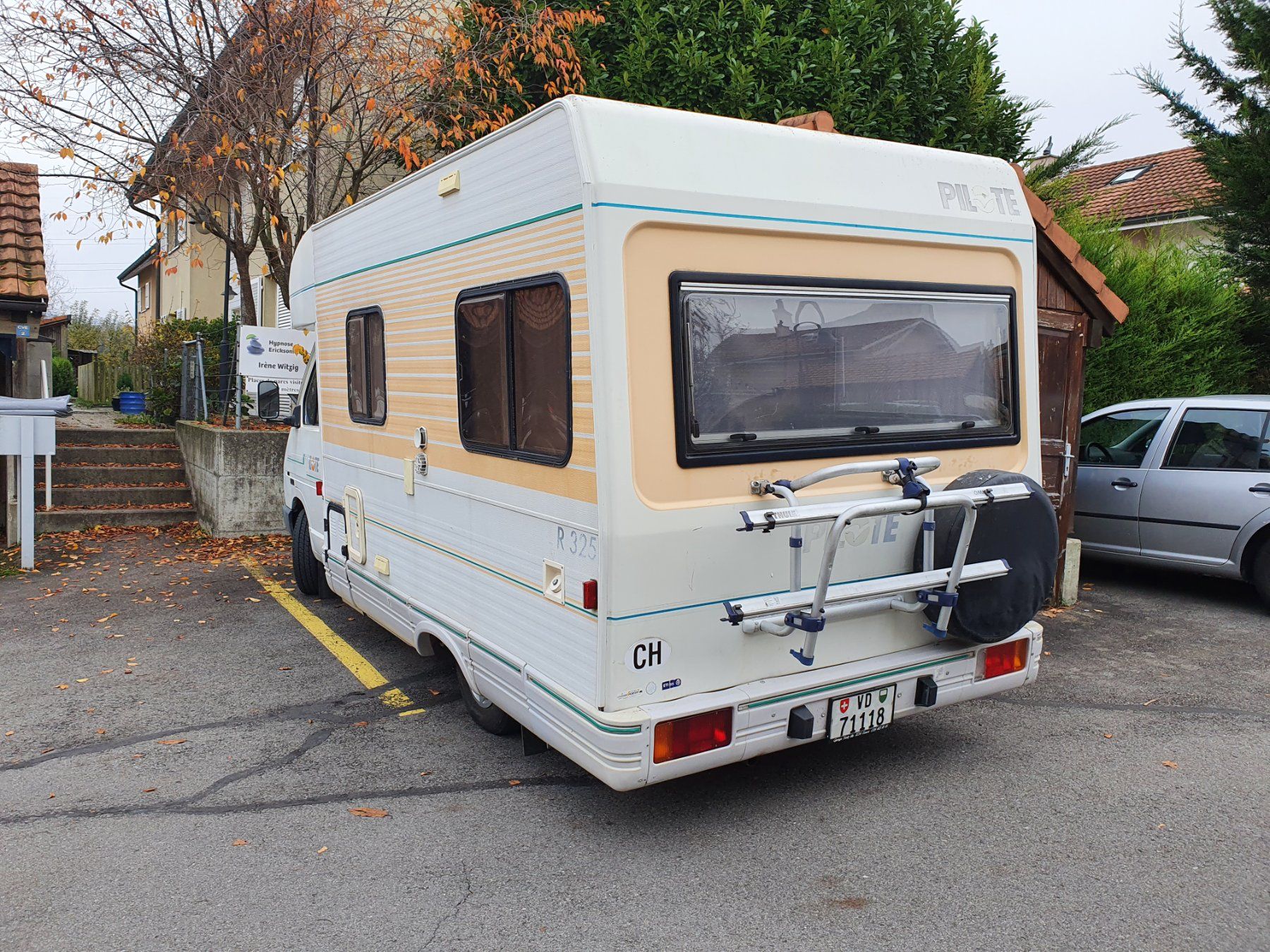 Renault Camping Fahrzeuge: bus camping – Gebraucht aus Chavornay von Jolabricole 1