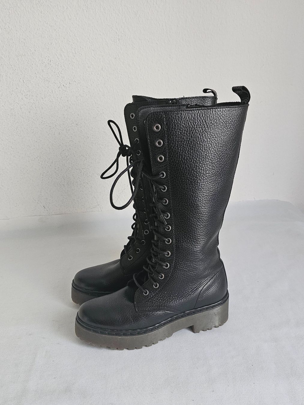 Guess Scarpe da donna: ***GUESS ***Damen Schuhe Gr  37 – Usato da Bronschhofen venduto da David80