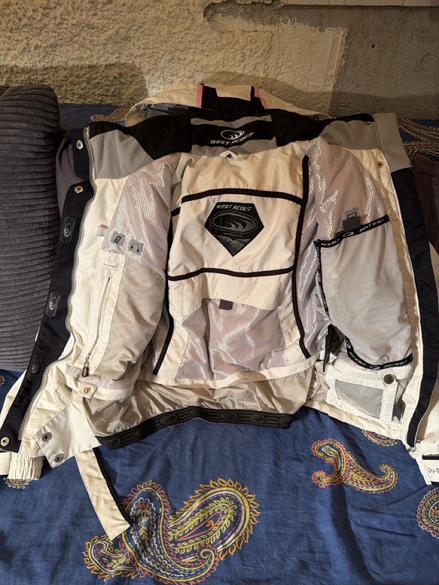 Giacche: Giacca da sci West Scout, bianca e rosa, taglia S – Usato da Cama venduto da ste_vh69 2