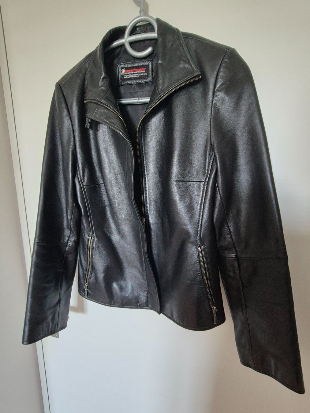 Jacken: Lederjacke Gr. 34 Neuenschwander Lederwaren – Gebraucht aus Oberdiessbach von Finland1977 2