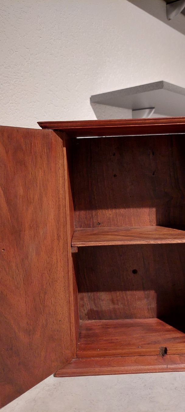 Giocattoli: Puppenschränkli Holz – Usato da Muri AG venduto da nindo1 3