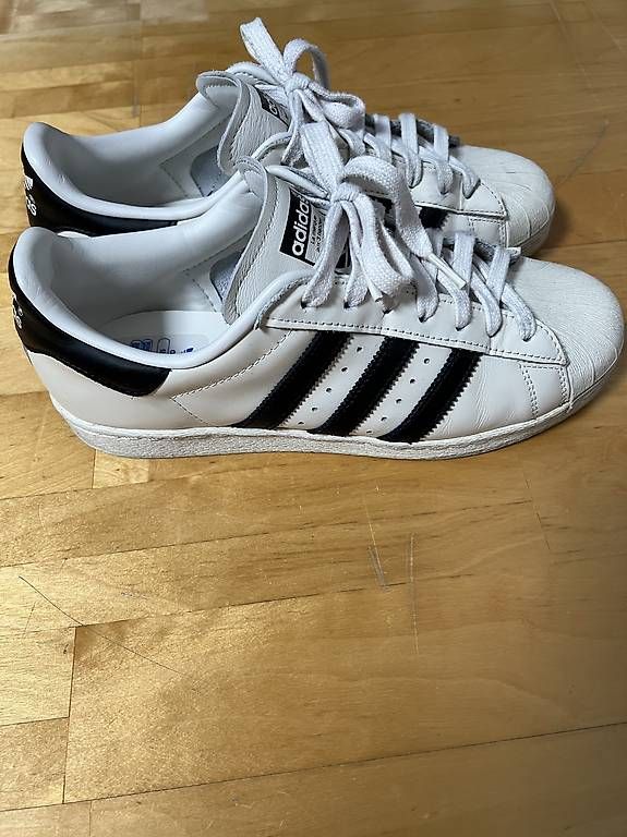 Herrenschuhe: Adidas Superstar Weiss – Gebraucht aus Spreitenbach von R-8957