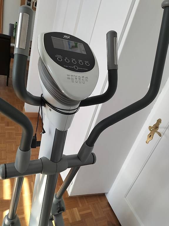 Hometrainer: SEG EM-3236 Crosstrainer – Gebraucht aus Amriswil von cbe_cr6q 1